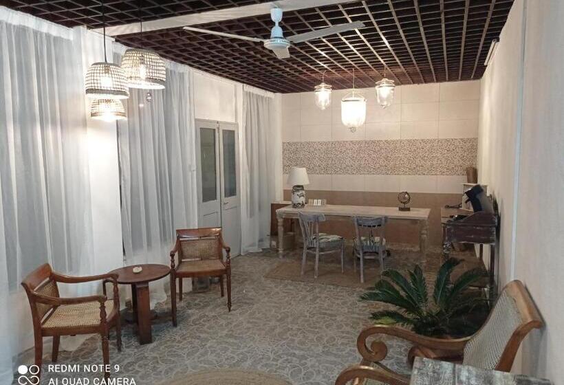 پانسیون Hello Guest House