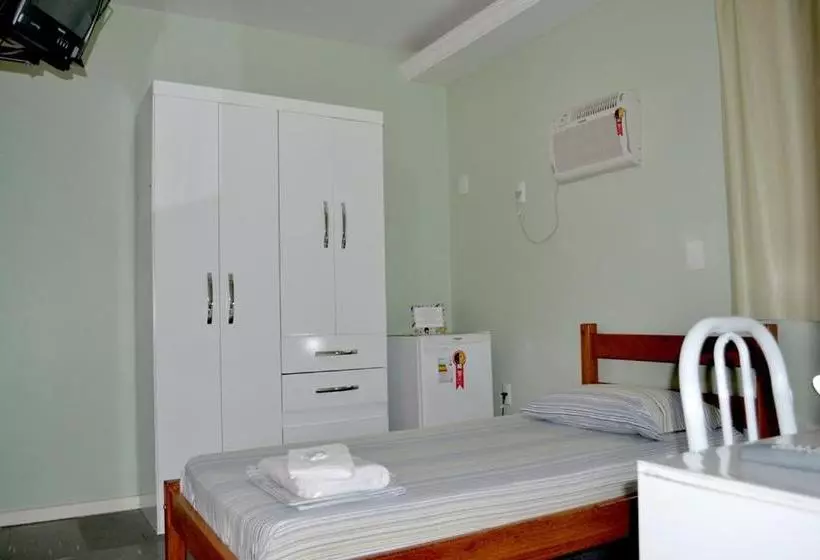 ペンション Pousada Alto Riviera