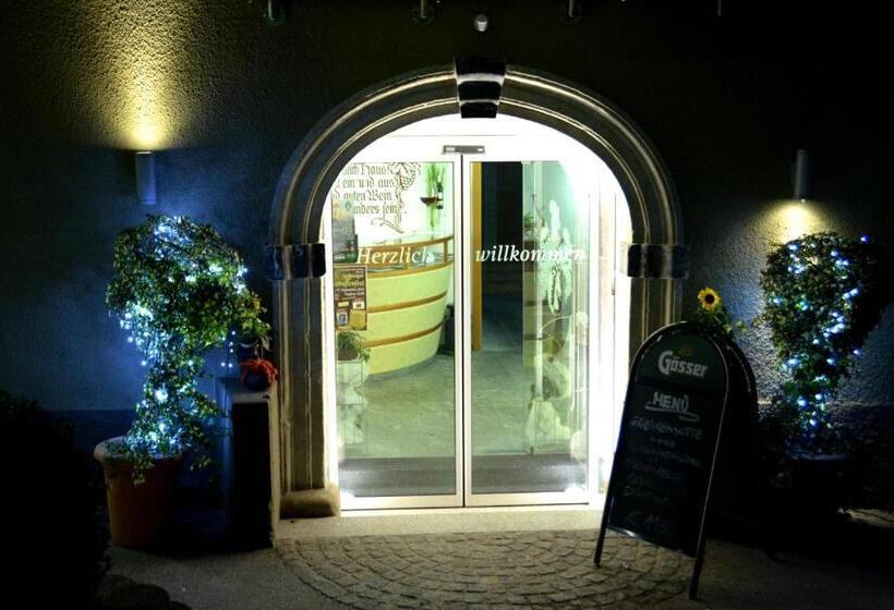 فندق صغير Landgasthof Buchner