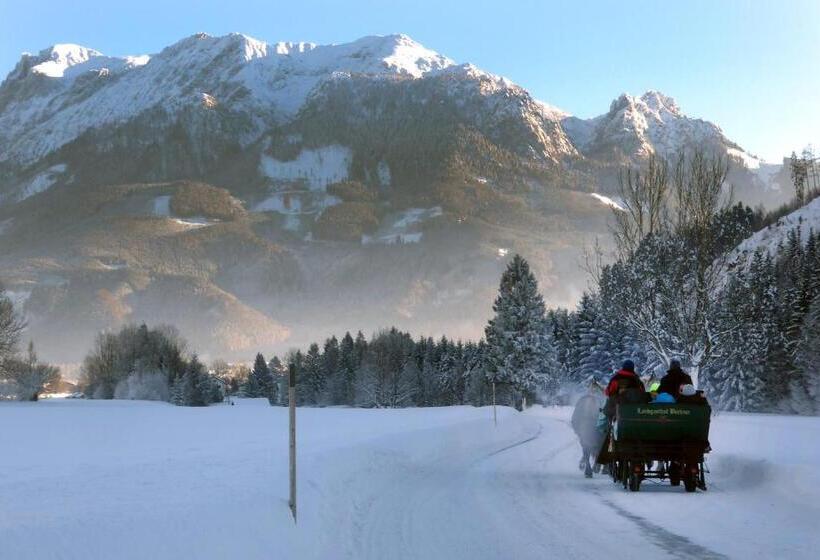 فندق صغير Landgasthof Buchner