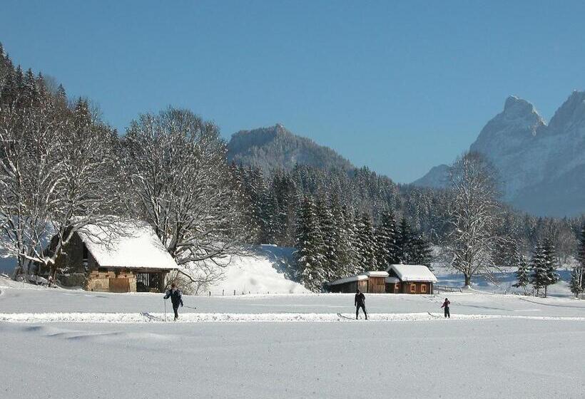 فندق صغير Landgasthof Buchner