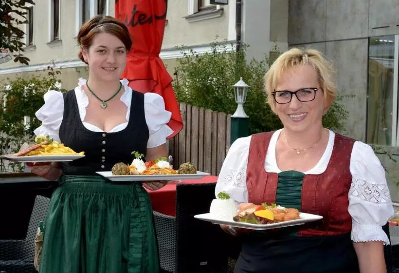 Retkeilymaja Landgasthof Buchner