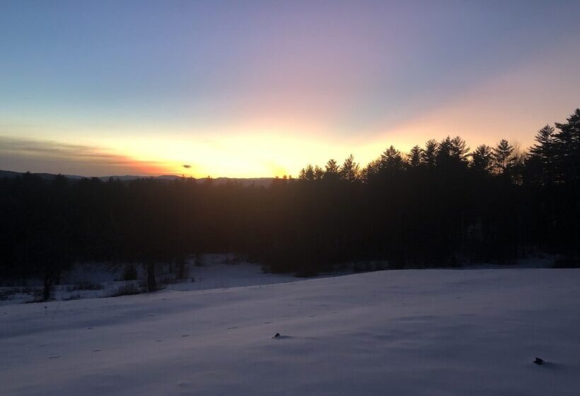 Bed and Breakfast High Hill Inn