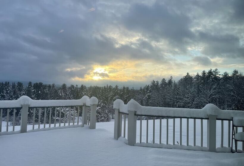 Bed and Breakfast High Hill Inn