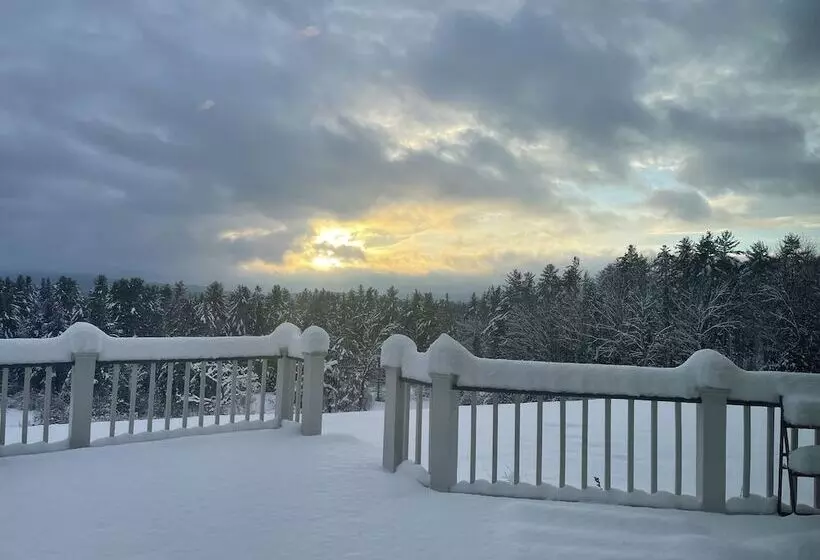 ベッドアンドブレックファースト High Hill Inn