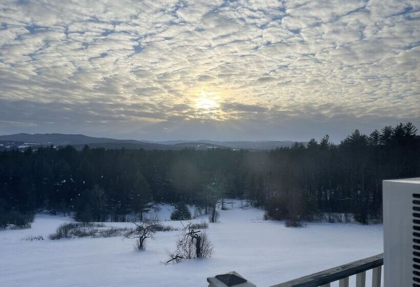 Bed and Breakfast High Hill Inn