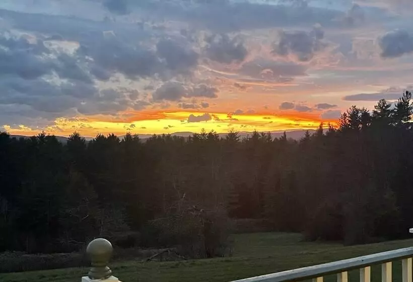 ベッドアンドブレックファースト High Hill Inn