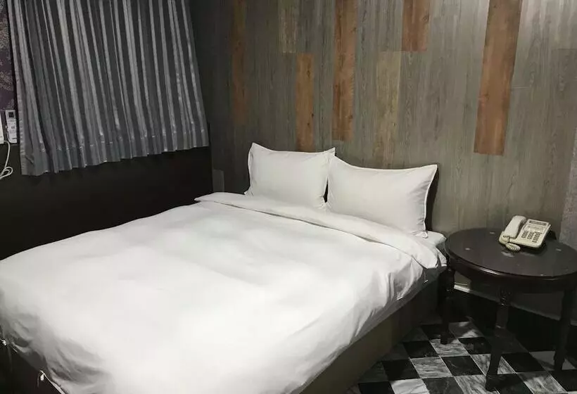 هاستل 貴族旅社 宜蘭縣旅館095號
