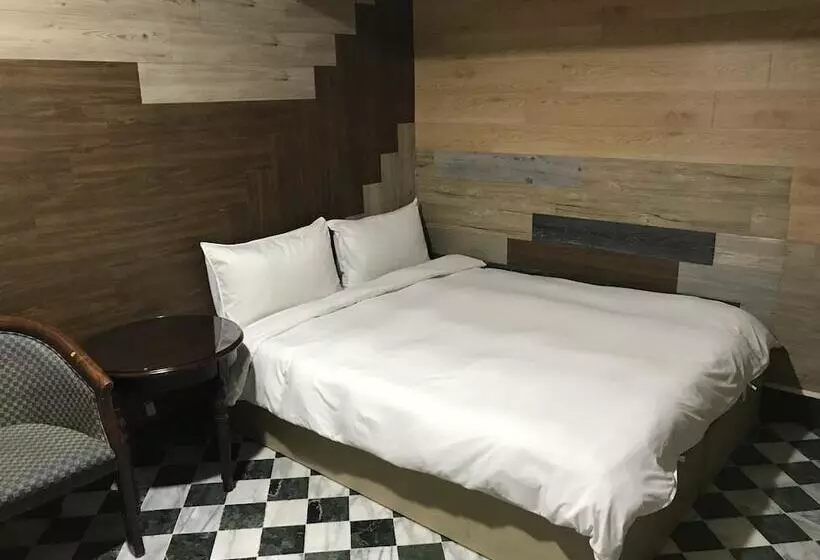 هاستل 貴族旅社 宜蘭縣旅館095號