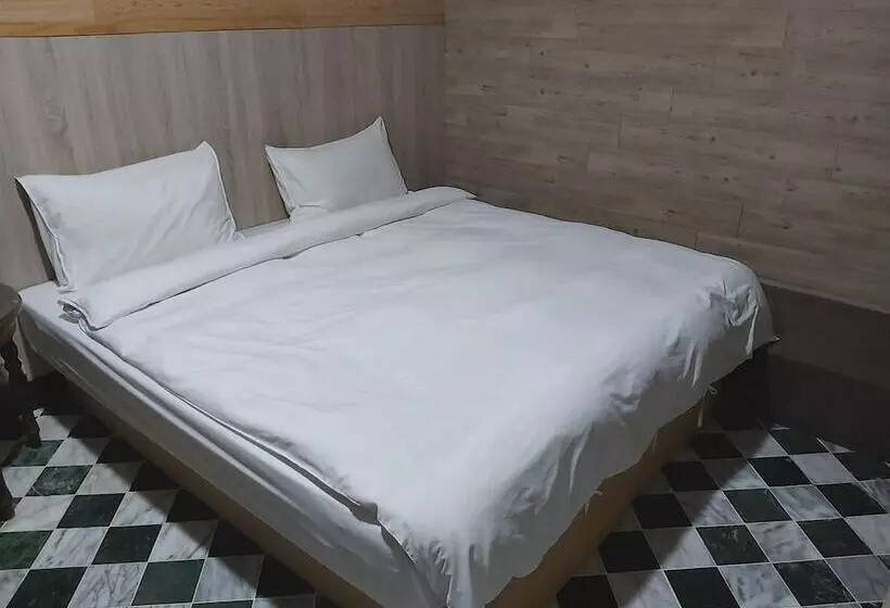 هاستل 貴族旅社 宜蘭縣旅館095號