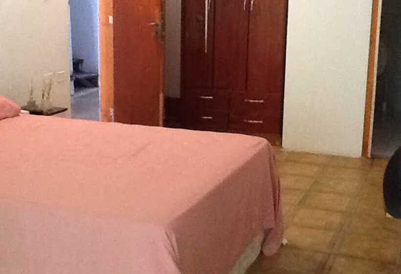 Szálloda Hostal Atix