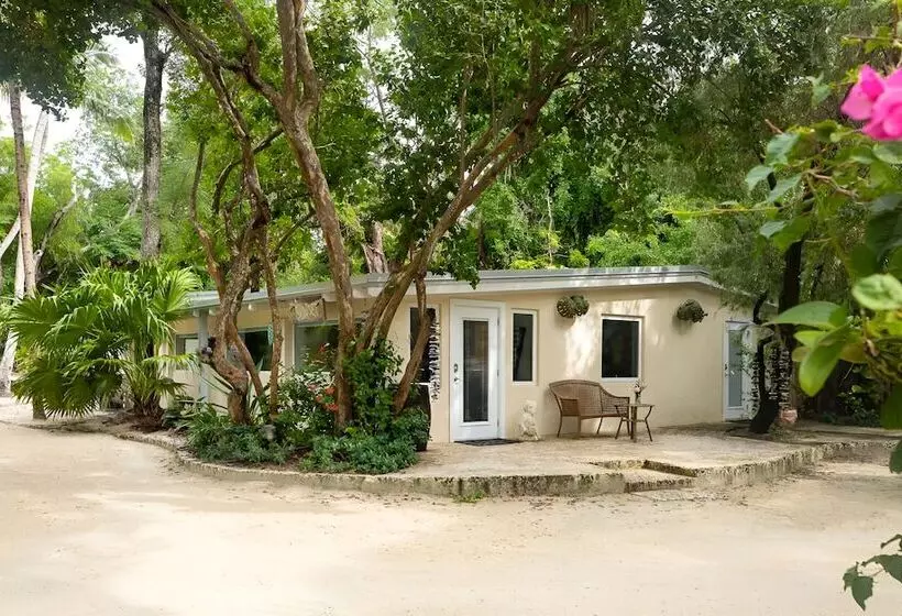 Largo Resort