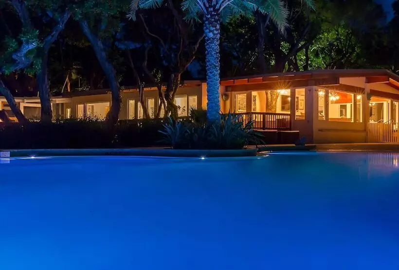 Largo Resort
