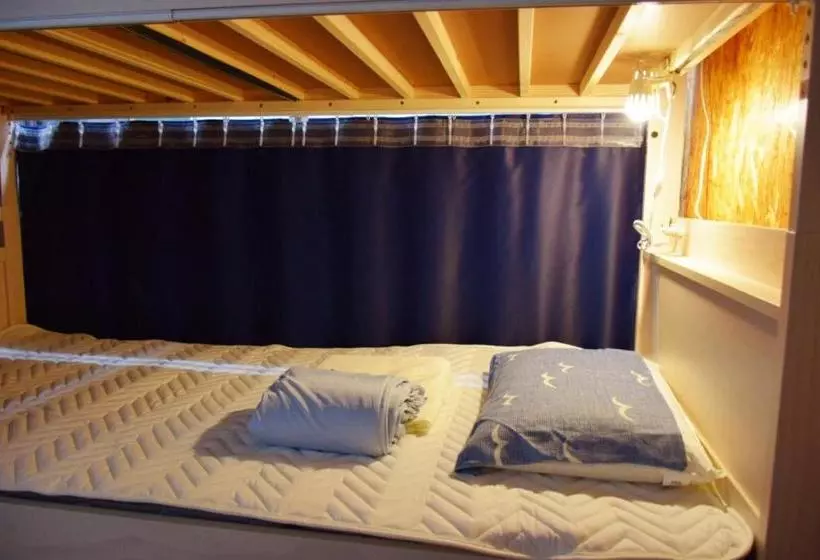 Majatalo Guest House Kutomare