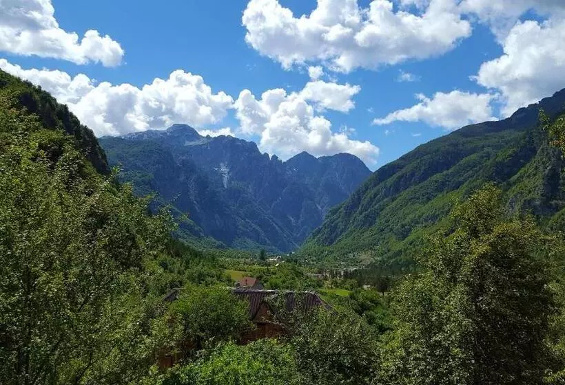 Majatalo Guesthouse Gjin Thana