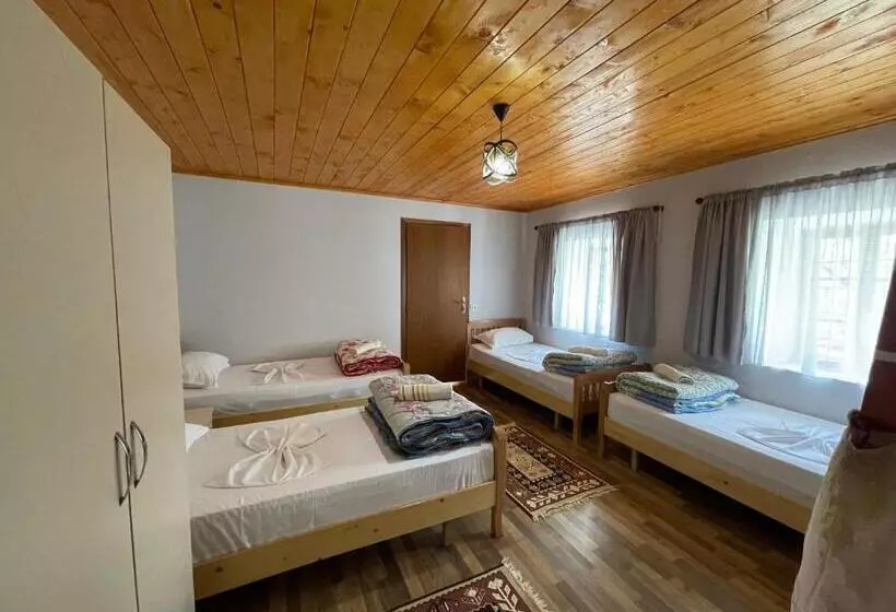 Majatalo Guesthouse Gjin Thana