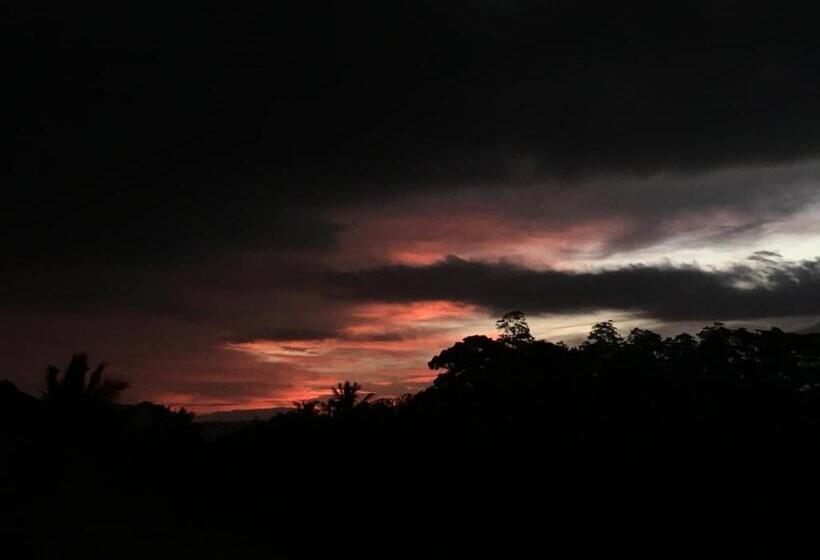 פנסיון Kandy Citylights Residence