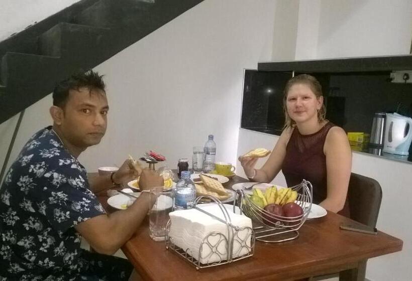 פנסיון Kandy Citylights Residence