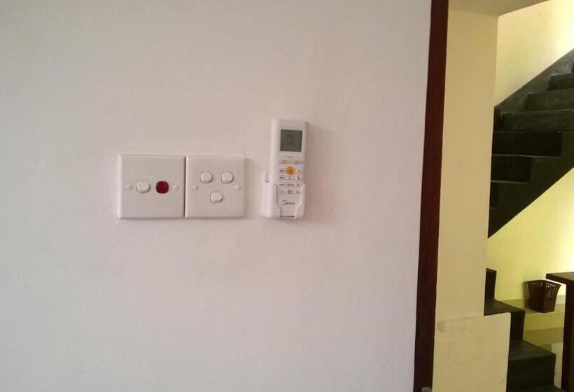 פנסיון Kandy Citylights Residence