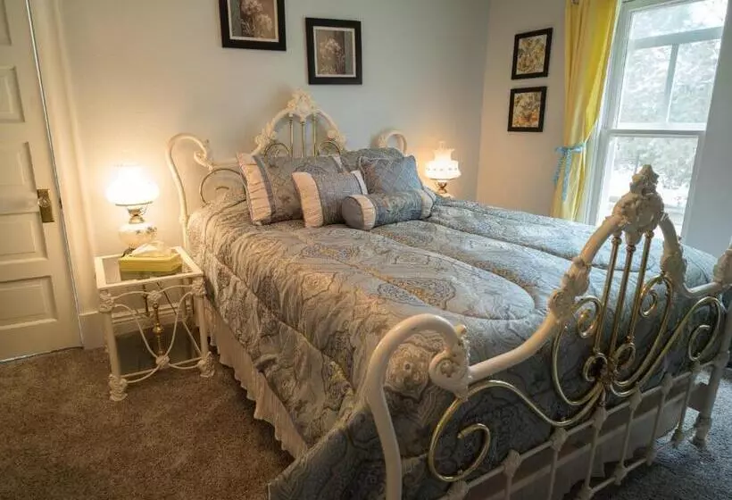 Aamiaismajoitus (B&B) Poppy Sister Inn