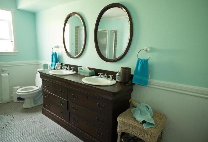 住宿加早餐  Poppy Sister Inn