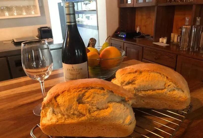 Majatalo Bluesky Arniston Guest House