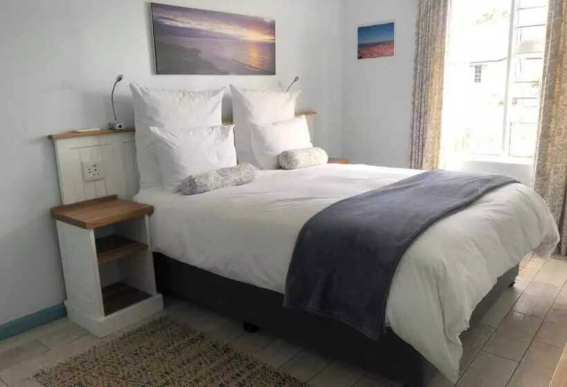 Majatalo Bluesky Arniston Guest House