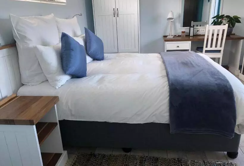 Majatalo Bluesky Arniston Guest House