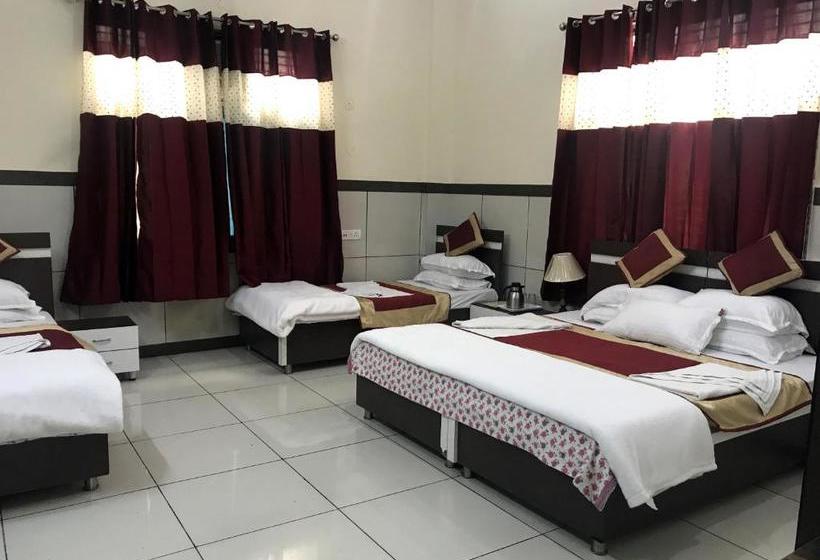 פנסיון Primrose  And Restaurant