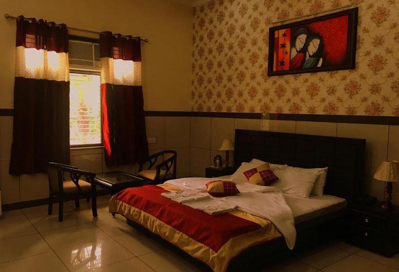 Pensão Primrose  And Restaurant