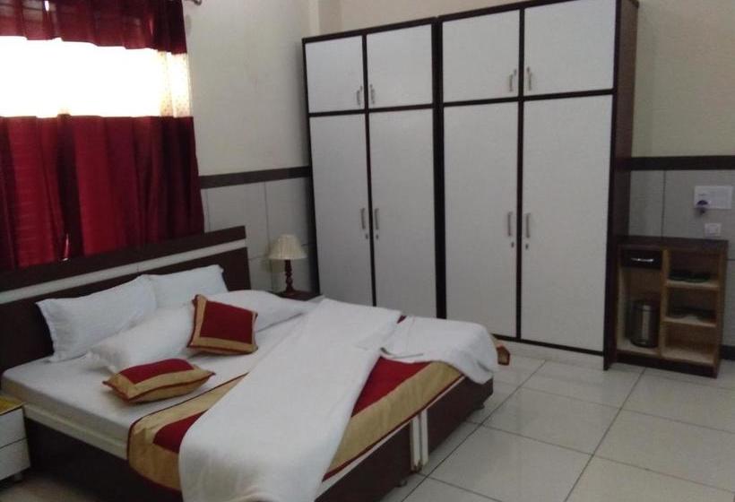 Pensão Primrose  And Restaurant