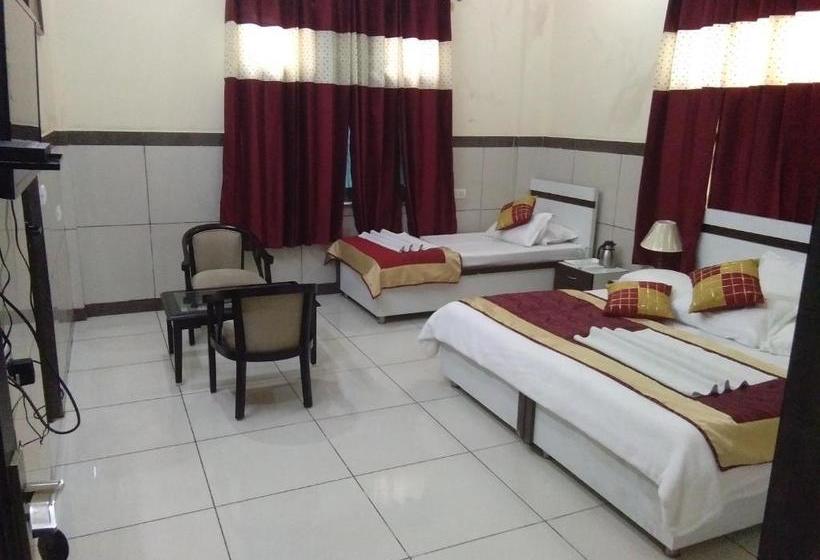 ペンション Primrose  And Restaurant