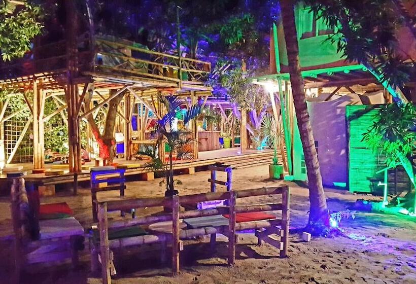 هاستل Kanta Sana