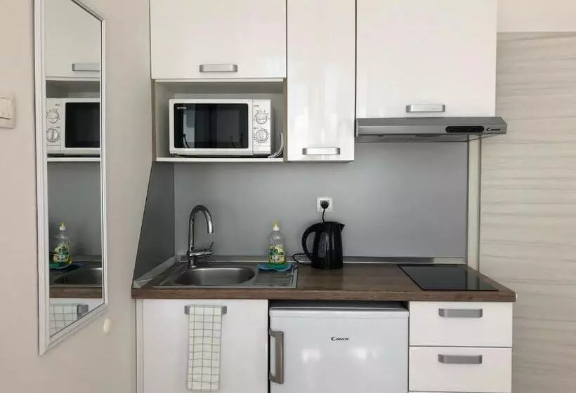 پانسیون Apartments & Rooms Nardin