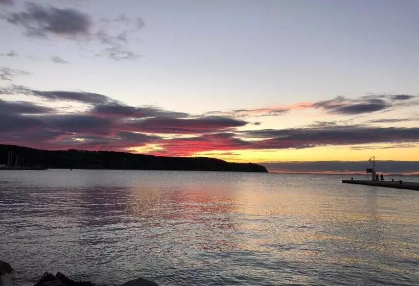 پانسیون Apartments & Rooms Nardin