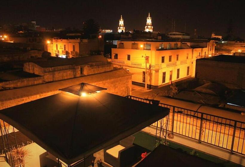 פנסיון Bella Aqp