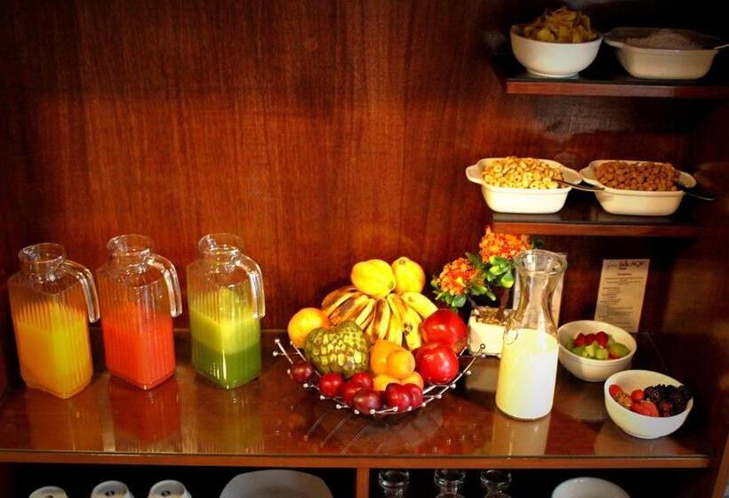 פנסיון Bella Aqp