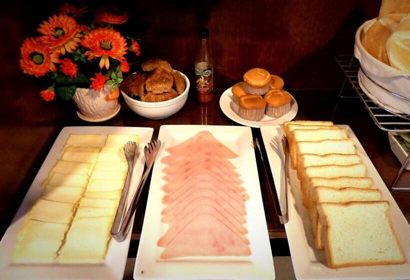 פנסיון Bella Aqp