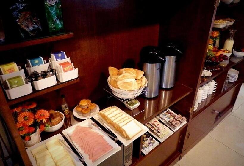 פנסיון Bella Aqp