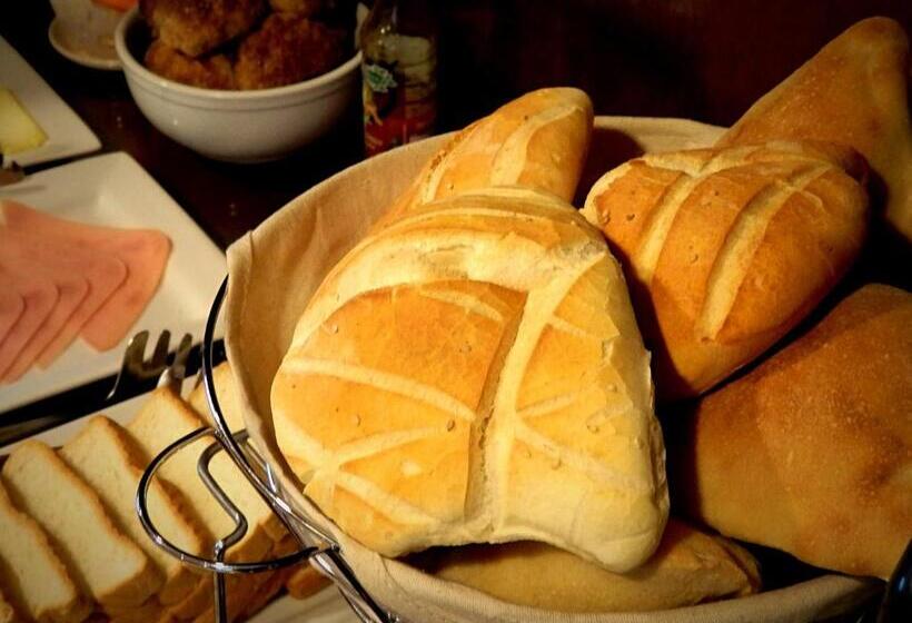 פנסיון Bella Aqp