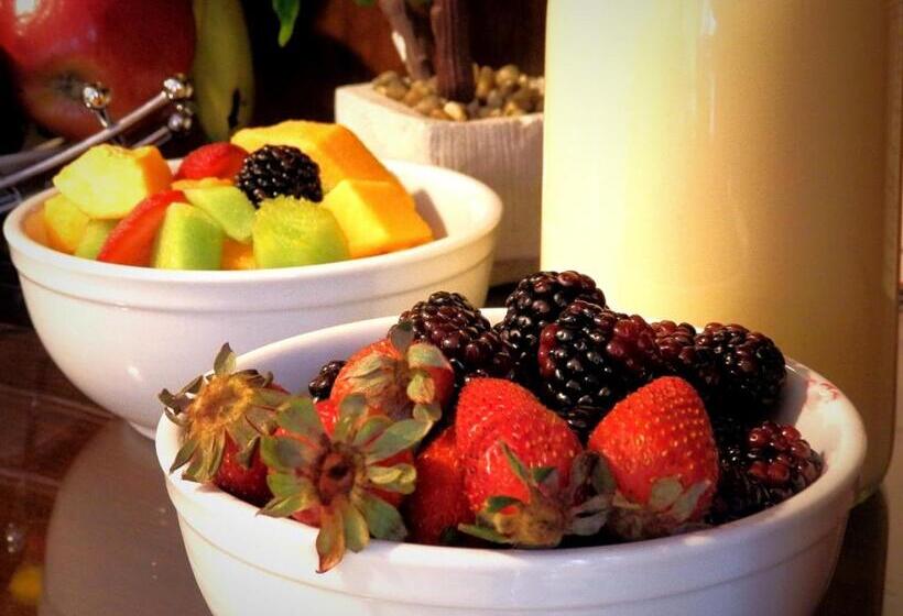 פנסיון Bella Aqp