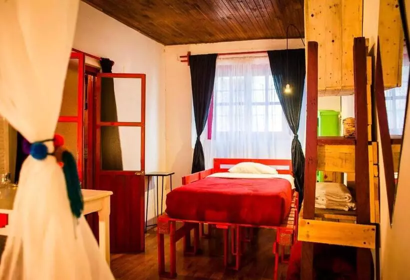 ペンション Corazón Corteza