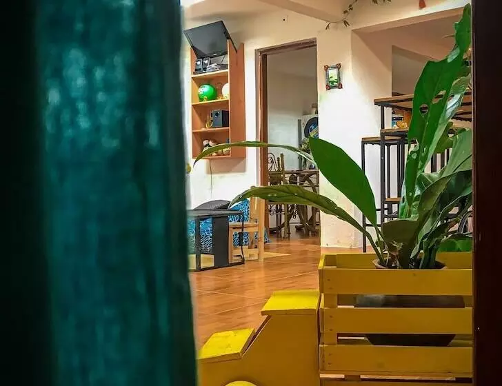 ペンション Corazón Corteza