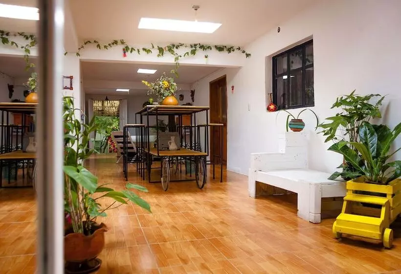 ペンション Corazón Corteza