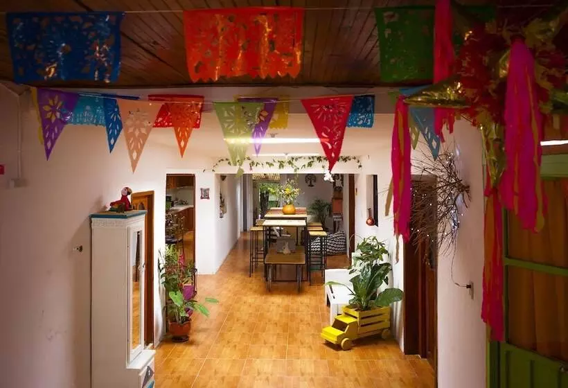 ペンション Corazón Corteza