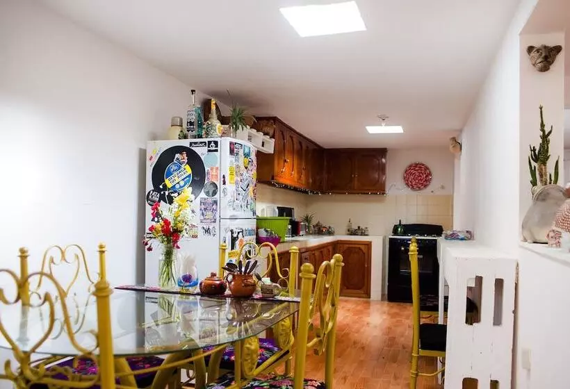 ペンション Corazón Corteza