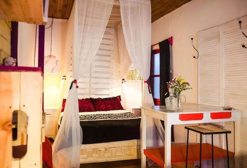 ペンション Corazón Corteza