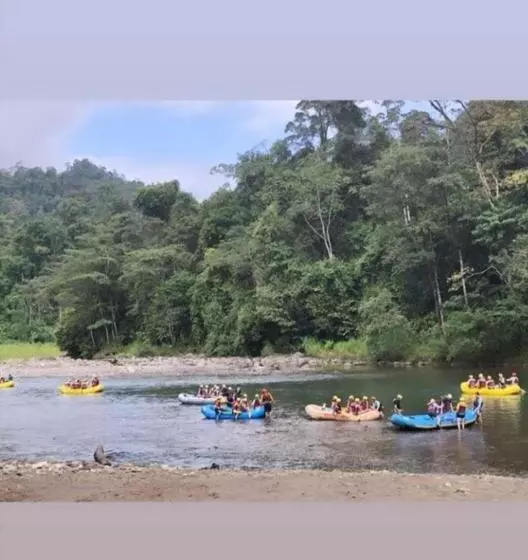 Majatalo Hostal Y Cabinas Anita And Rafting Tour!