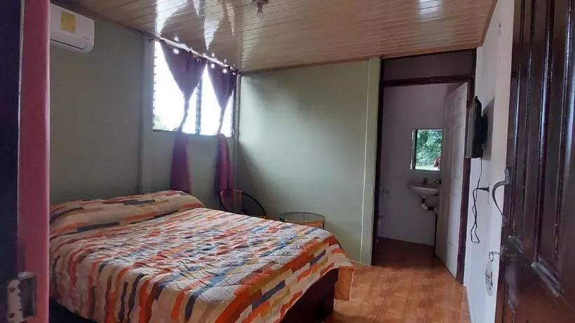 Majatalo Hostal Y Cabinas Anita And Rafting Tour!