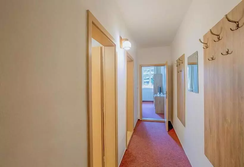 ペンション Penzión Lomnicky